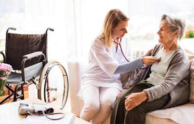 persönliche Herzfrequenzmessung beim Ambulanten Pflegedienst Sonnengarten - weil Nähe wichtig ist